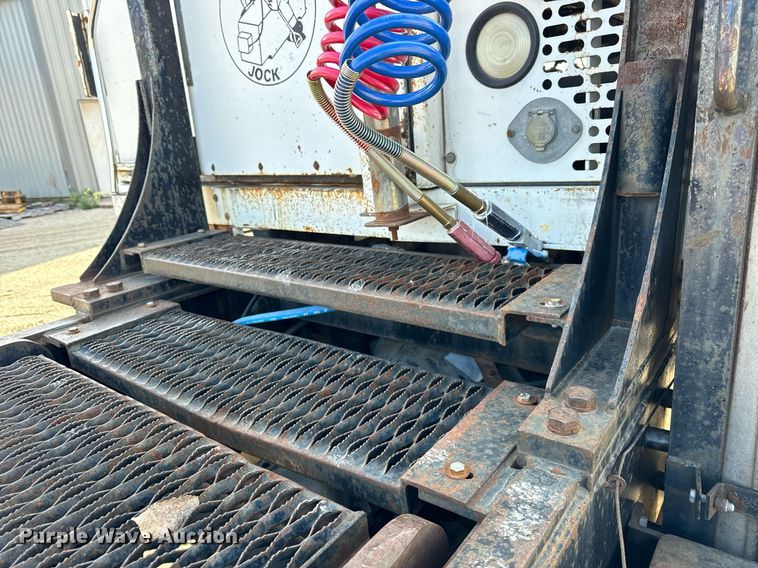 image for item DT2199 Capacity TJ5000 yard truck