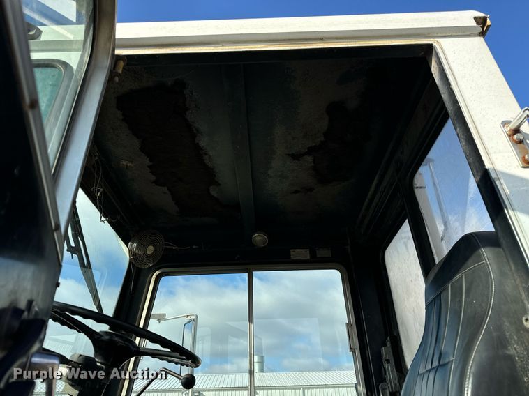 image for item DT2199 Capacity TJ5000 yard truck