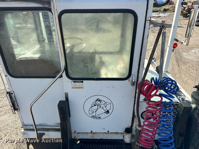 image for item DT2199 Capacity TJ5000 yard truck