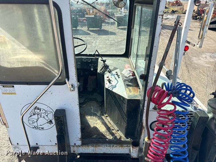 image for item DT2199 Capacity TJ5000 yard truck