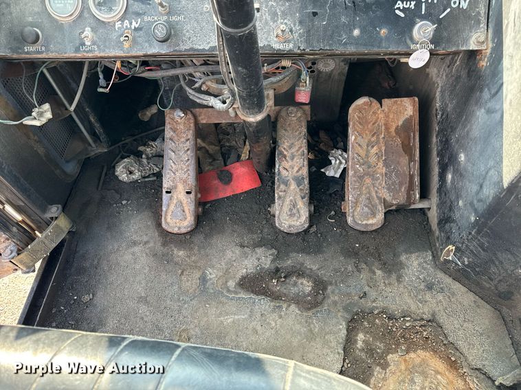 image for item DT2199 Capacity TJ5000 yard truck