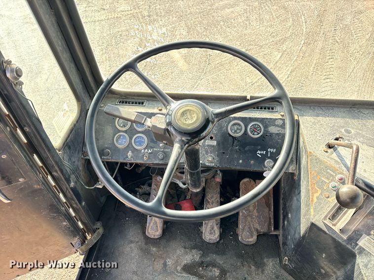 image for item DT2199 Capacity TJ5000 yard truck