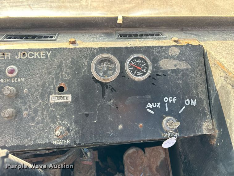 image for item DT2199 Capacity TJ5000 yard truck