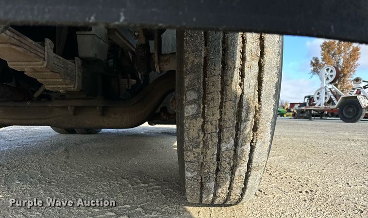 image for item DT2199 Capacity TJ5000 yard truck