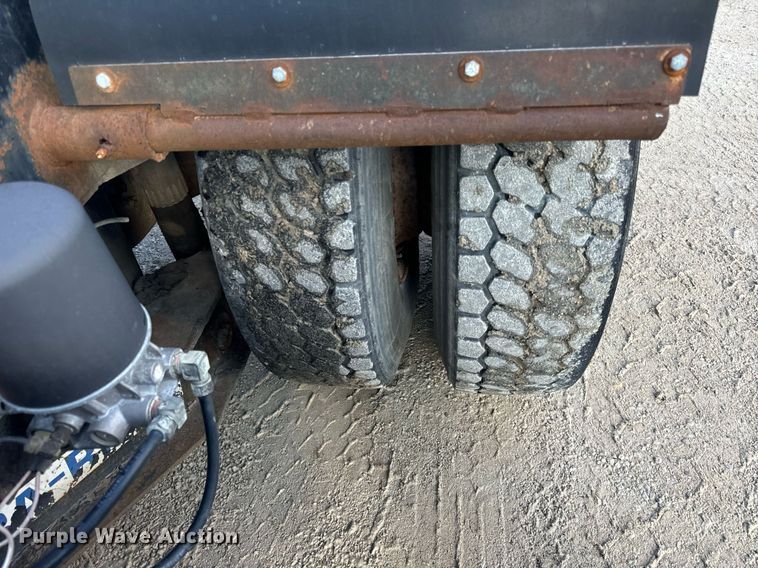 image for item DT2199 Capacity TJ5000 yard truck