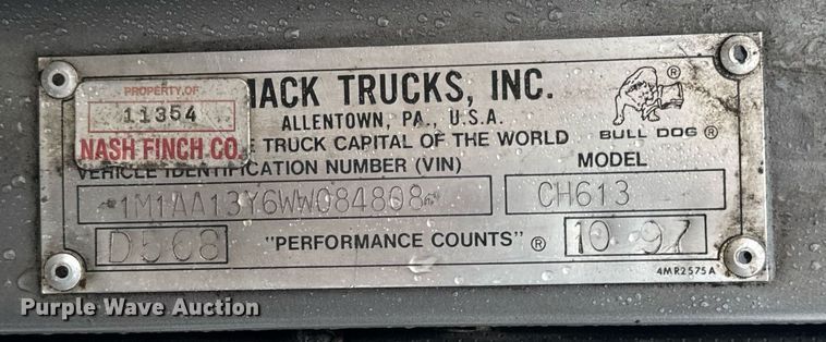 image for item DT2218 1998 Mack CH600 semi truck