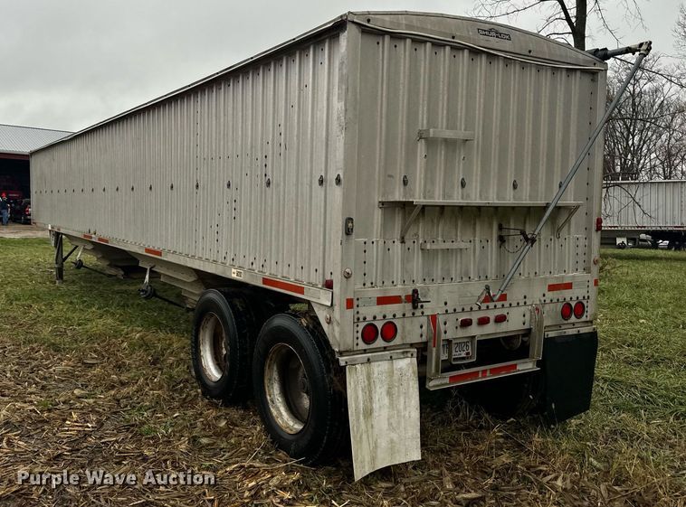 image for item DT2219 1983 Chamberlin JAGH-700 grain trailer