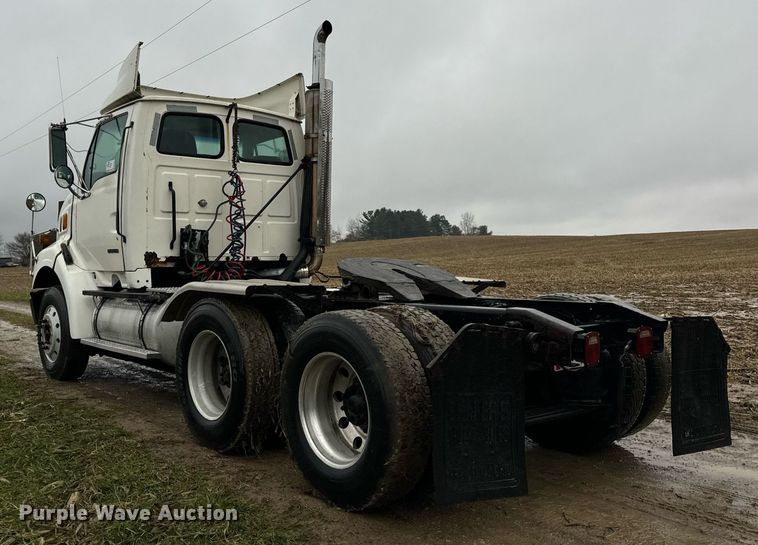 image for item DT2221 1999 Sterling  semi truck