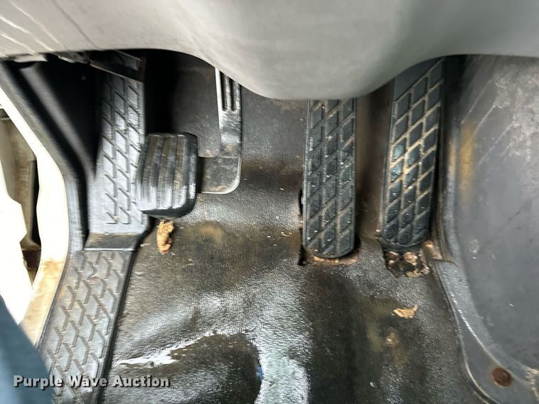 image for item DT2221 1999 Sterling  semi truck