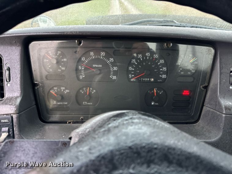 image for item DT2221 1999 Sterling  semi truck