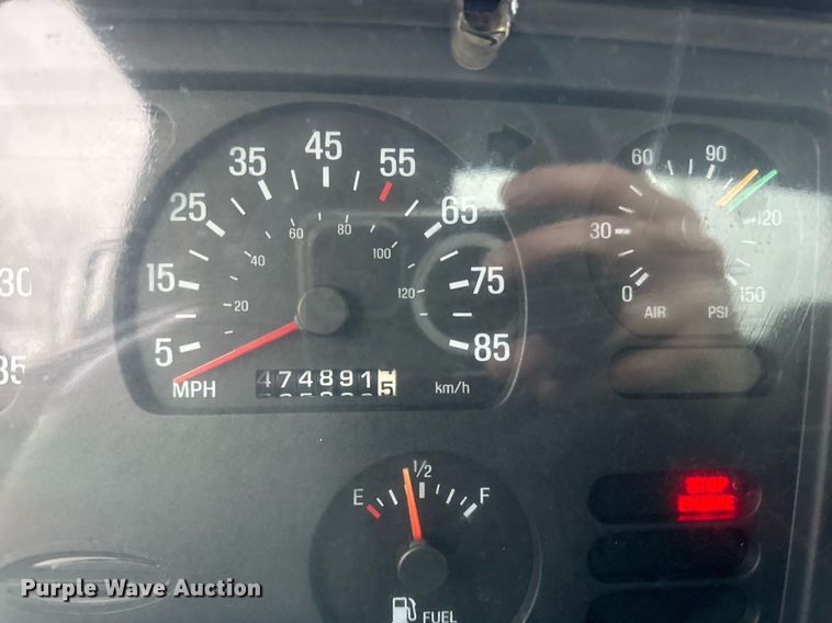 image for item DT2221 1999 Sterling  semi truck