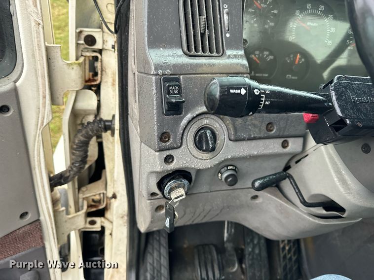 image for item DT2221 1999 Sterling  semi truck