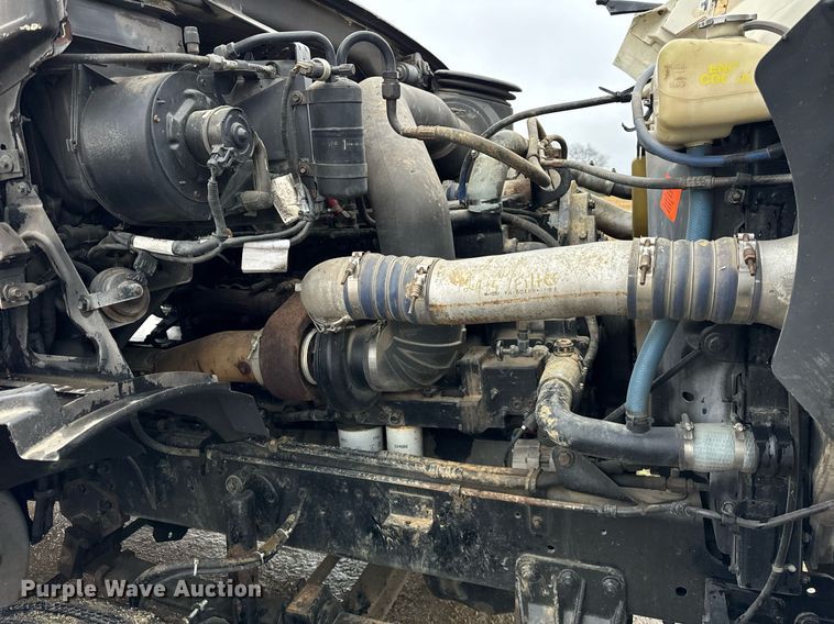 image for item DT2221 1999 Sterling  semi truck