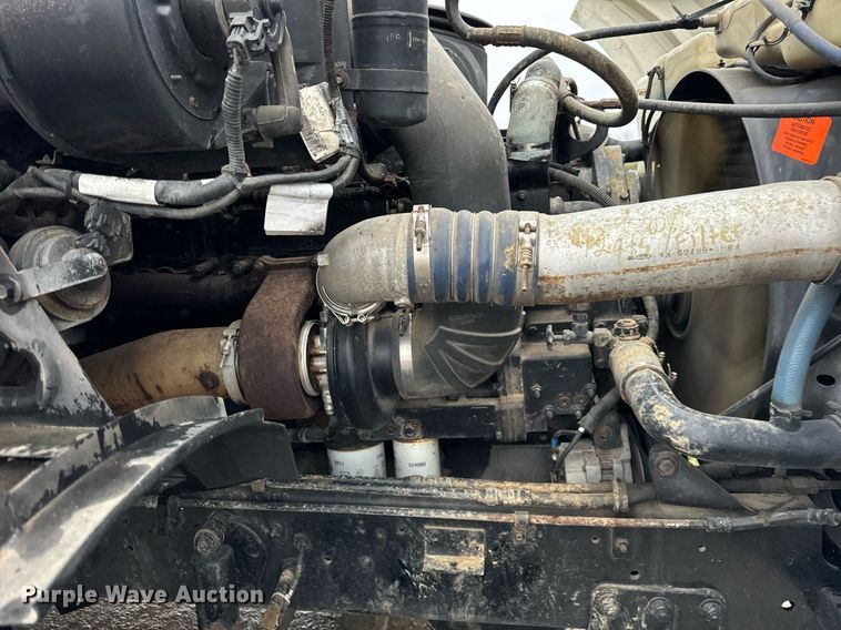 image for item DT2221 1999 Sterling  semi truck