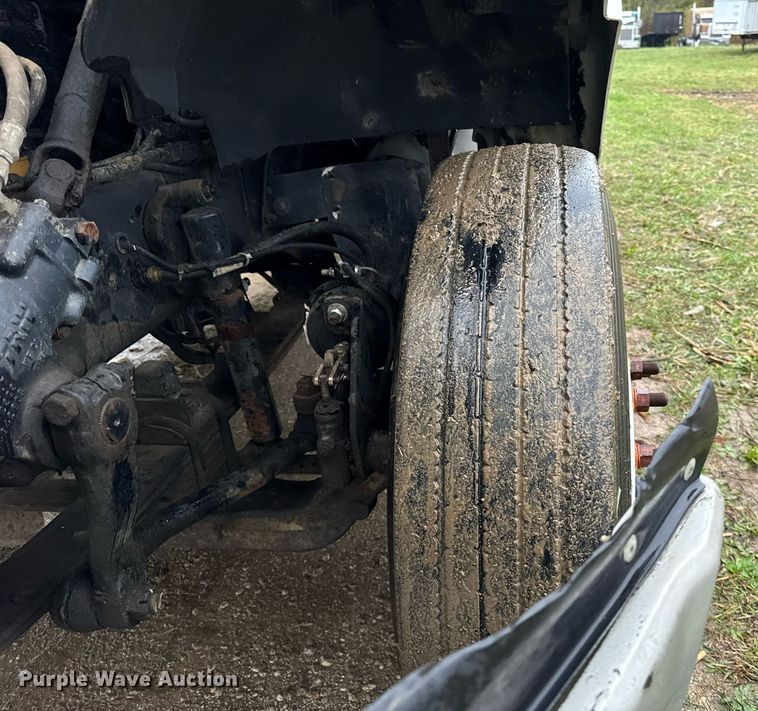 image for item DT2221 1999 Sterling  semi truck