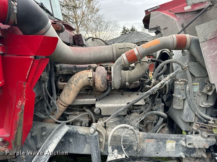 image for item DT2247 1998 Mack RD688S semi truck