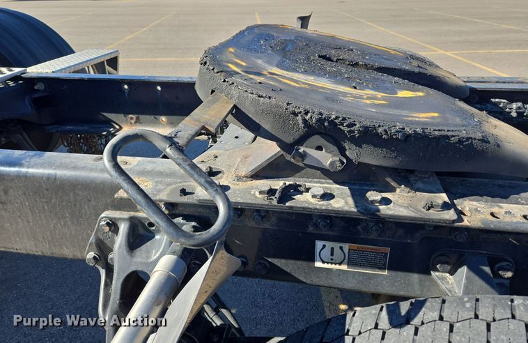 image for item DT7014 2020 Kenworth T680 semi truck