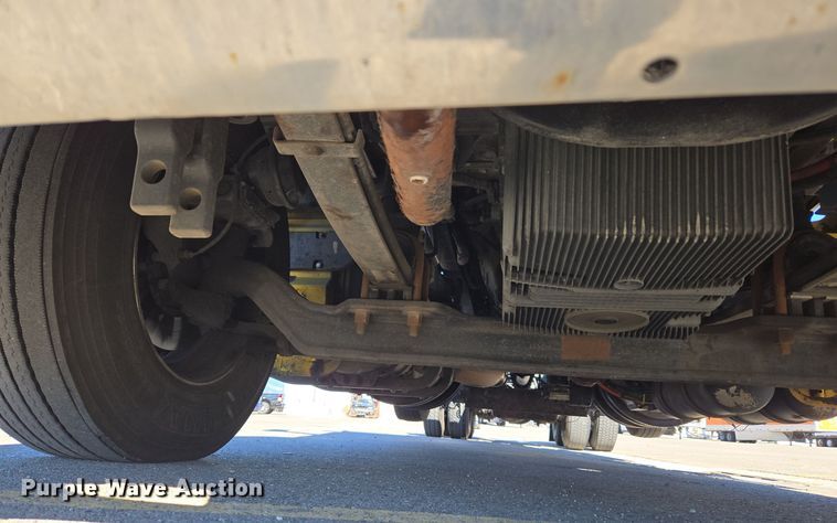 image for item DT7014 2020 Kenworth T680 semi truck