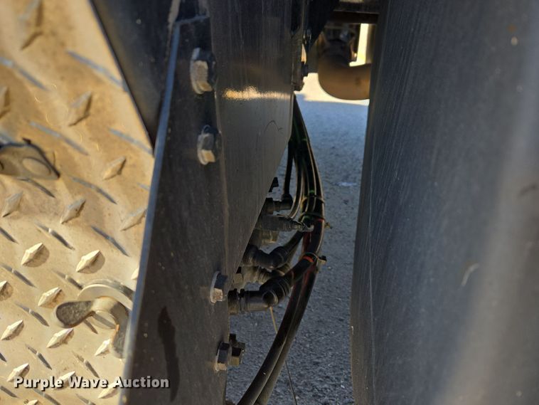 image for item DT7014 2020 Kenworth T680 semi truck