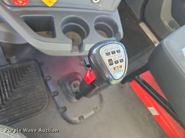 image for item DT7014 2020 Kenworth T680 semi truck