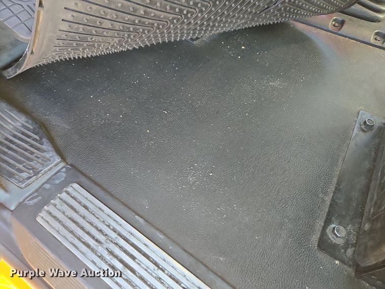 image for item DT7014 2020 Kenworth T680 semi truck