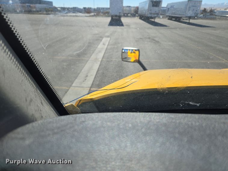 image for item DT7014 2020 Kenworth T680 semi truck