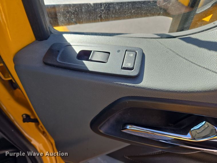 image for item DT7014 2020 Kenworth T680 semi truck