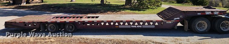 image for item DT7572 2006 Trail King TK70HT 452 drop deck hydraulic tail equipment trailer