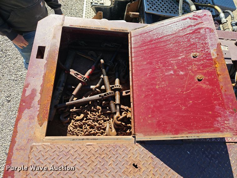 image for item DT7572 2006 Trail King TK70HT 452 drop deck hydraulic tail equipment trailer