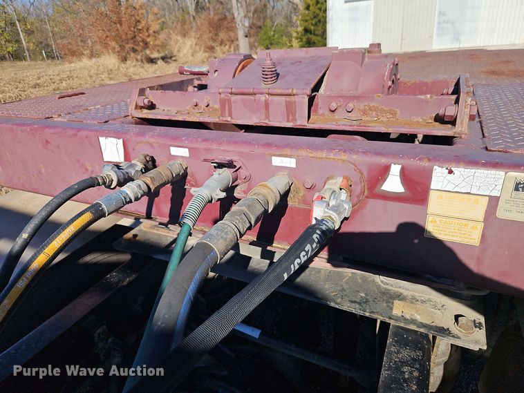 image for item DT7572 2006 Trail King TK70HT 452 drop deck hydraulic tail equipment trailer