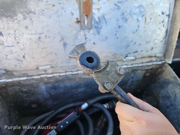 image for item DT7573 1992 Kenworth T800 semi truck