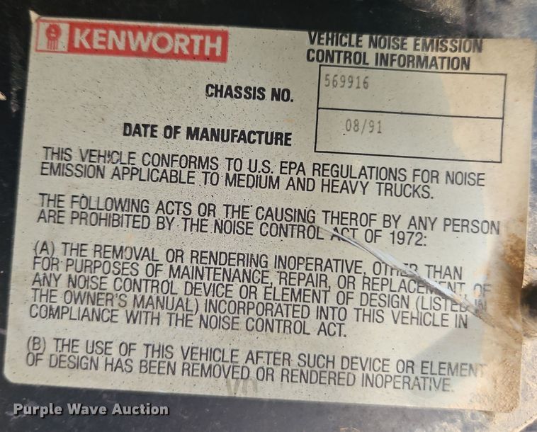 image for item DT7573 1992 Kenworth T800 semi truck