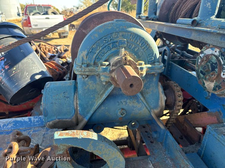 image for item DV2850 1981 International 1954 winch truck