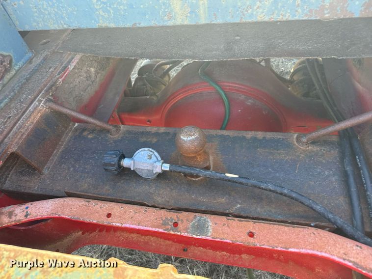 image for item DV2850 1981 International 1954 winch truck