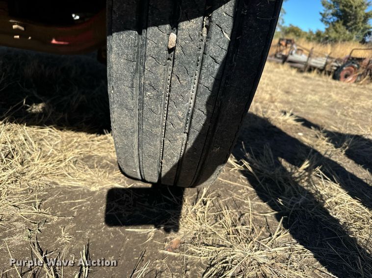 image for item DV2850 1981 International 1954 winch truck