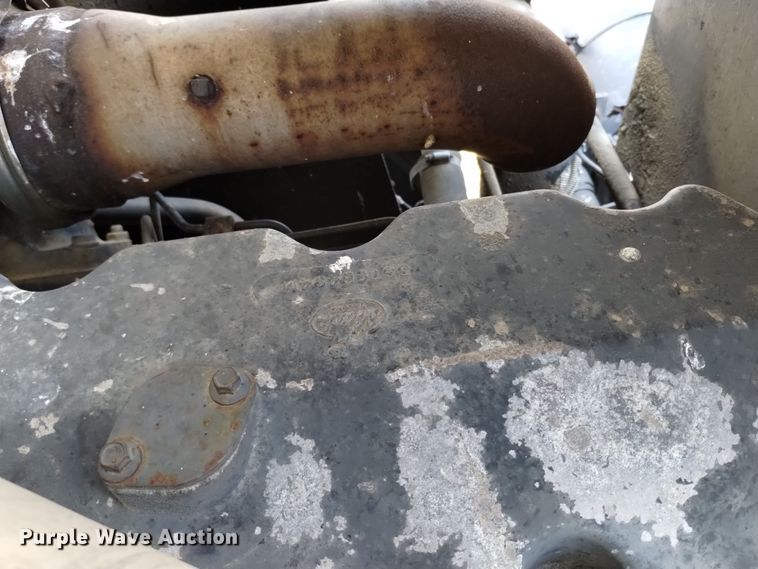 image for item DV6517 1997 Mack MR6 semi truck