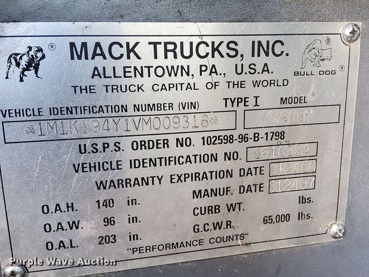 image for item DV6517 1997 Mack MR6 semi truck