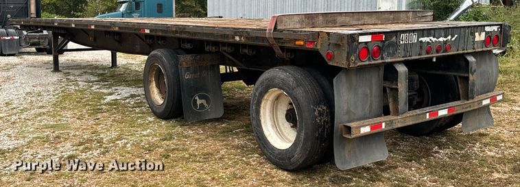 image for item DX1351 2007 Great Dane flatbed trailer