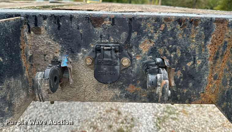 image for item DX1351 2007 Great Dane flatbed trailer