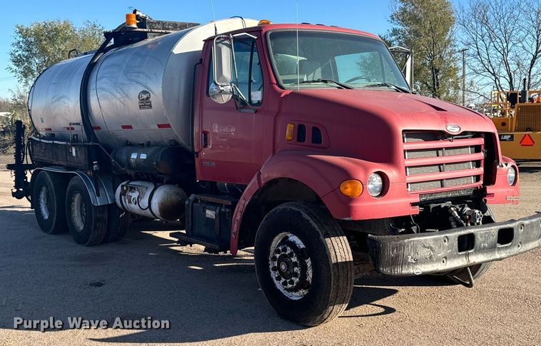 image for item DX3771 2000 Sterling LT7500 oil distributor truck