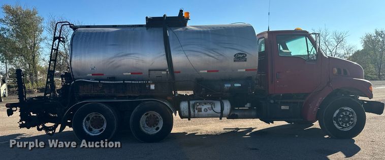 image for item DX3771 2000 Sterling LT7500 oil distributor truck