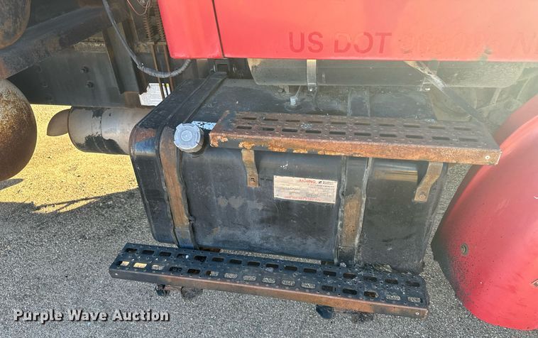 image for item DX3771 2000 Sterling LT7500 oil distributor truck