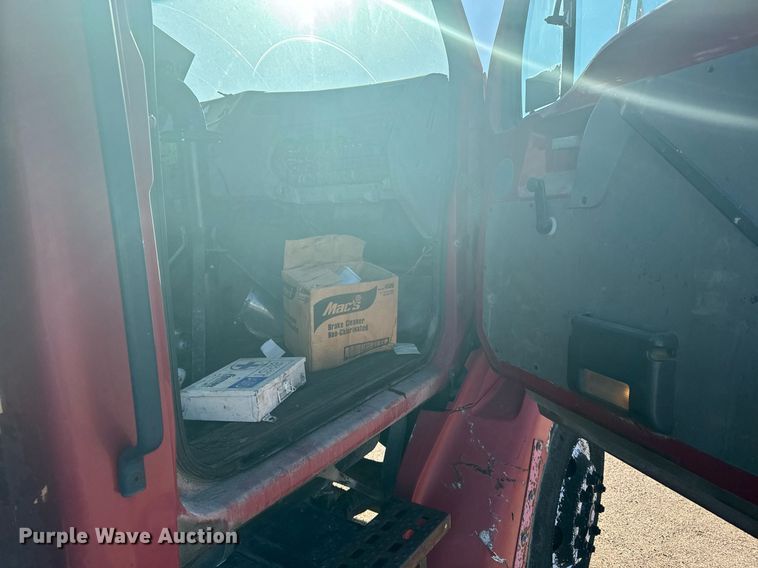 image for item DX3771 2000 Sterling LT7500 oil distributor truck