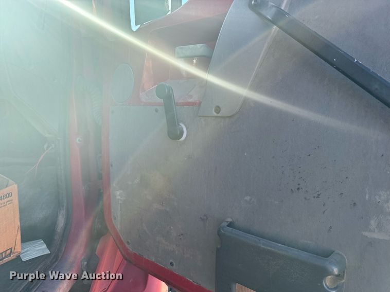 image for item DX3771 2000 Sterling LT7500 oil distributor truck