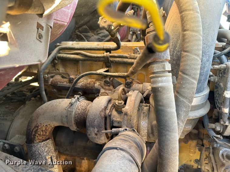 image for item DX3771 2000 Sterling LT7500 oil distributor truck