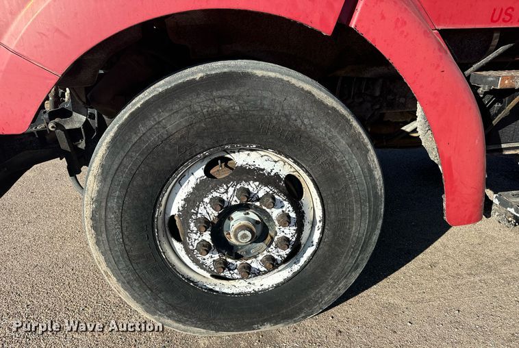 image for item DX3771 2000 Sterling LT7500 oil distributor truck