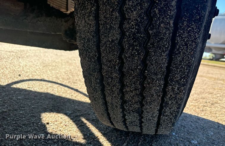 image for item DX3771 2000 Sterling LT7500 oil distributor truck