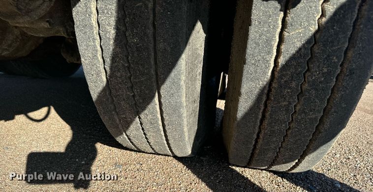 image for item DX3771 2000 Sterling LT7500 oil distributor truck