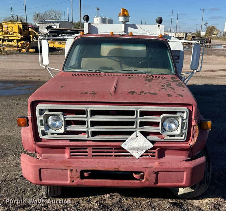 image for item DX3772 1979 Chevrolet C7D042 fuel truck