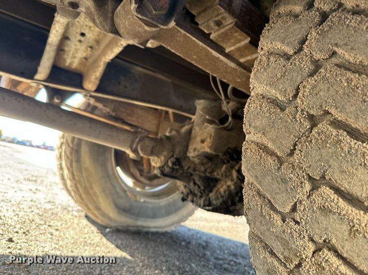 image for item DX3772 1979 Chevrolet C7D042 fuel truck